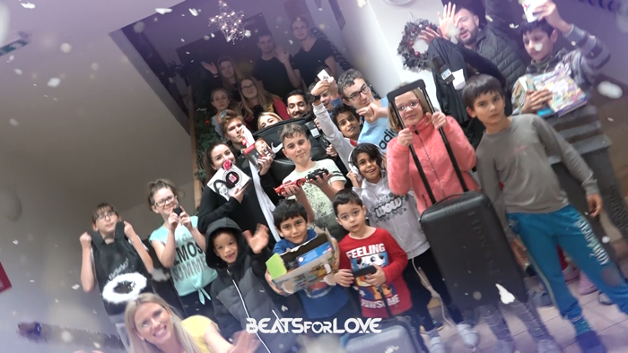 Ježíšek z Beats for love naděloval v dětském domově